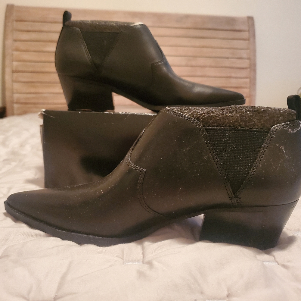9 West booties size 7